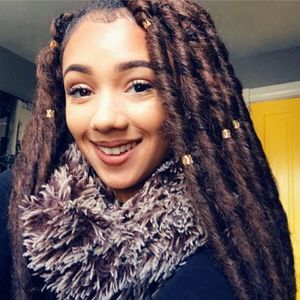 Meet your Posher, Bobbie